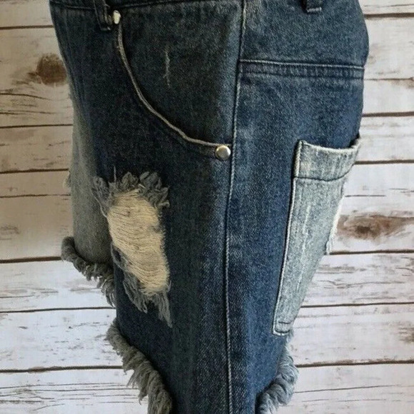 NWT FINDERS KEEPER Women High Waist Distressed Blue Denim Short Shorts Sz Small - Picture 9 of 12